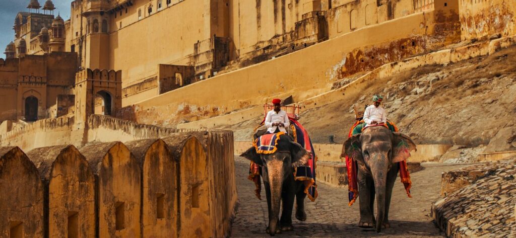 Jaipur family tour Amer Fort with kids
