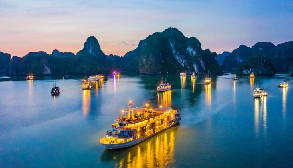 cruise scene in Hạ Long Bay Vietnam